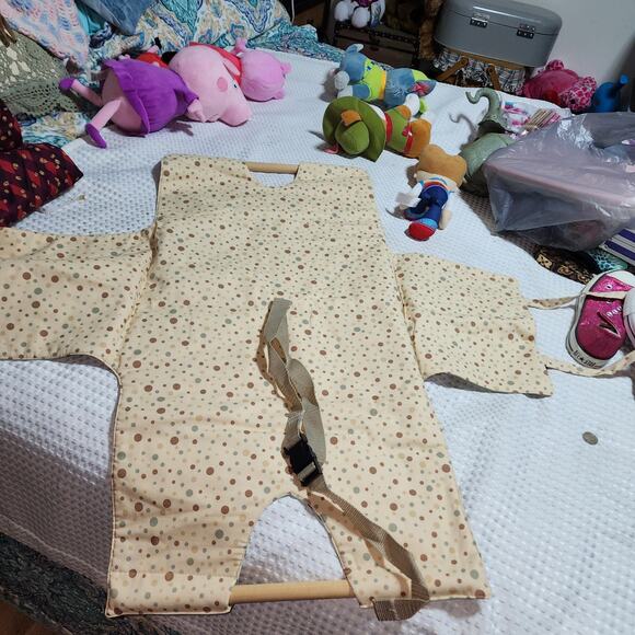 HANDMADE FARMHOUSE STYLE CASSAROLE CARRIER WITH WOOD HANDLES - Picture 2 of 4